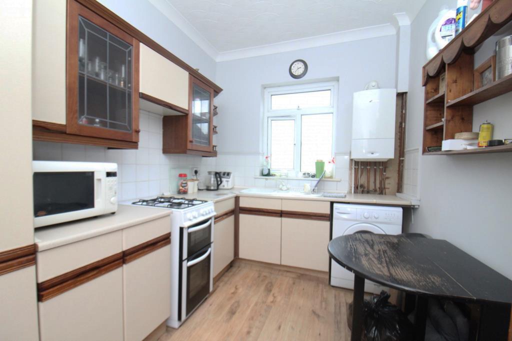 Lot: 149 - COMMERCIAL AND RESIDENTIAL INVESTMENT IN NEED OF STRUCTURAL REPAIR - Kitchen (provided by the seller taken 2021/22)